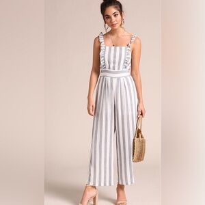 Know One Cares Lightweight Jumpsuit Size M